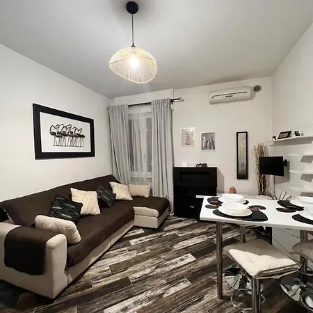 Casa Lavi דירה