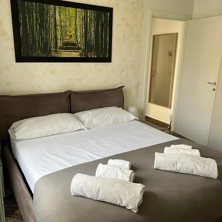 Casa Lavi Apartment *